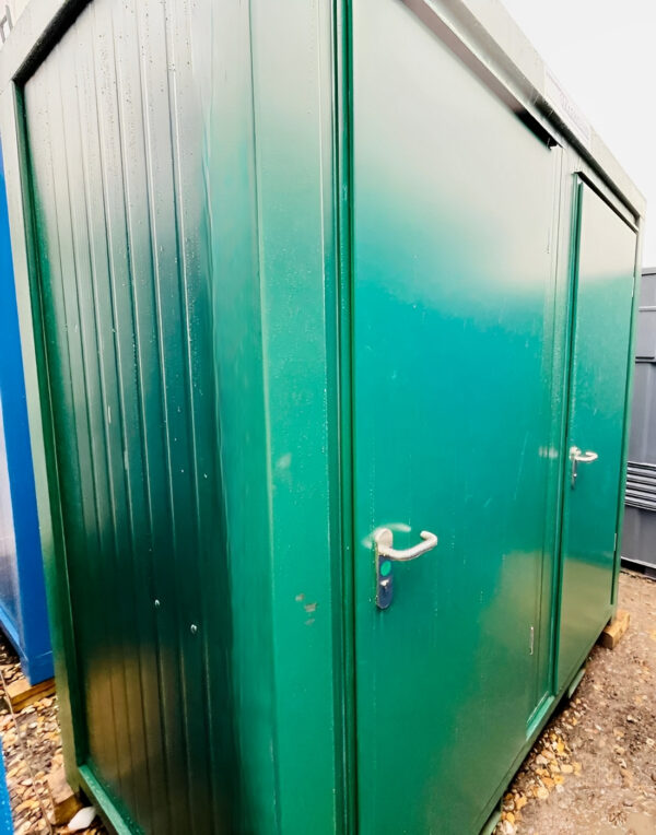 8ft x 5ft double mains toilet 1+1 (green) 8ft x 5ft double mains toilet 1+1 (green)